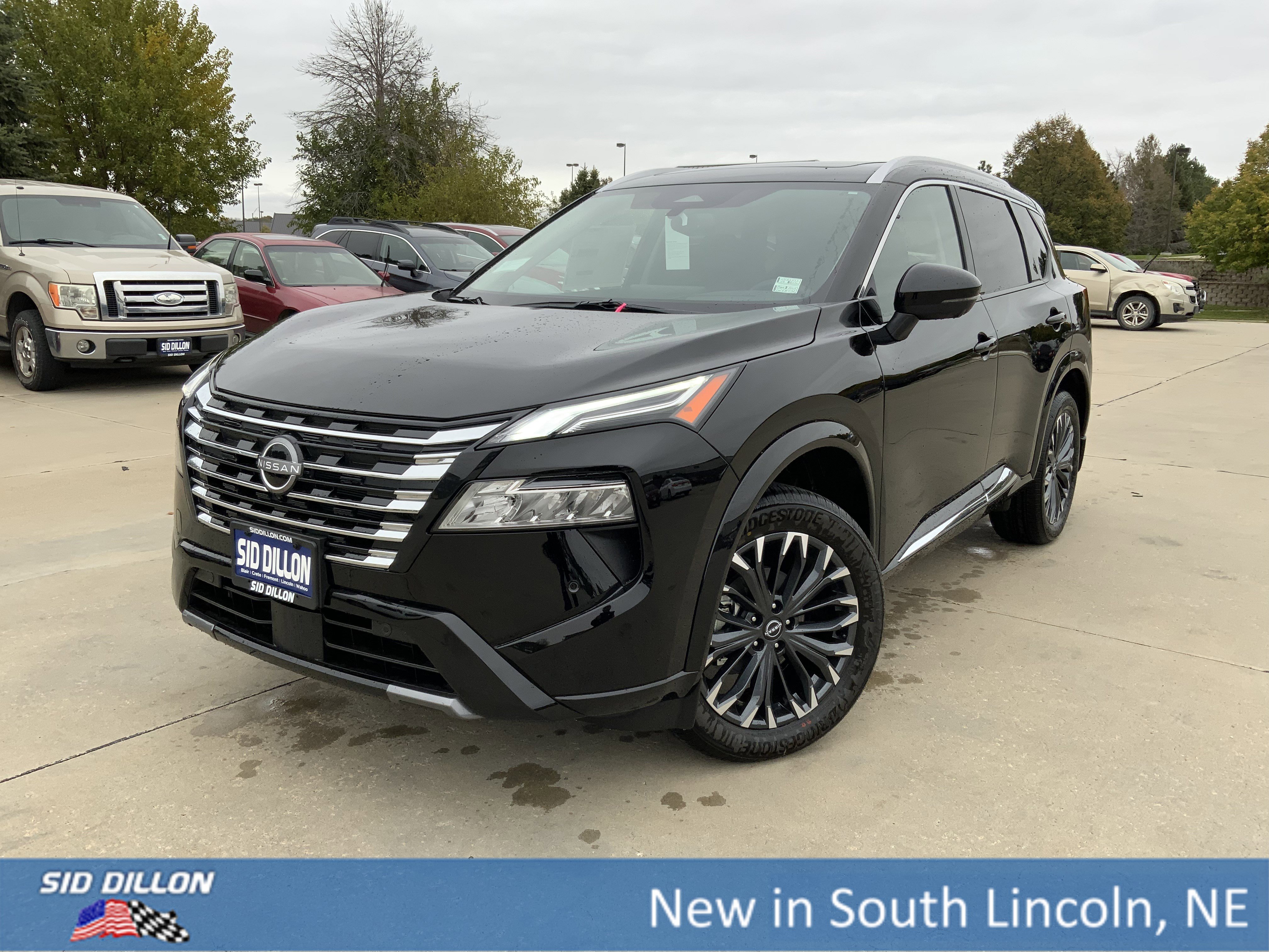 2026 Nissan Rogue Platinum's photo