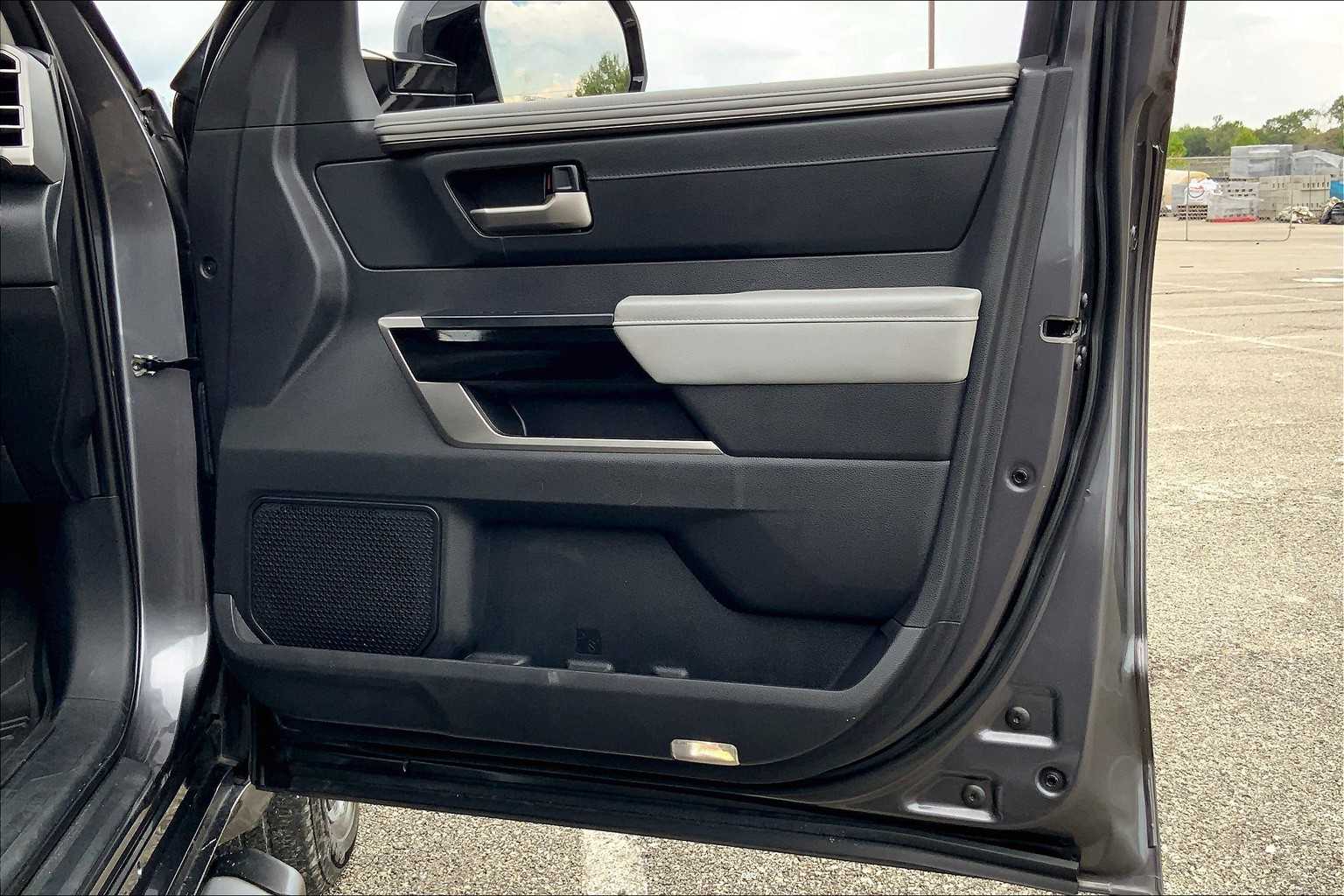 2022 Toyota Tundra Limited photo 20