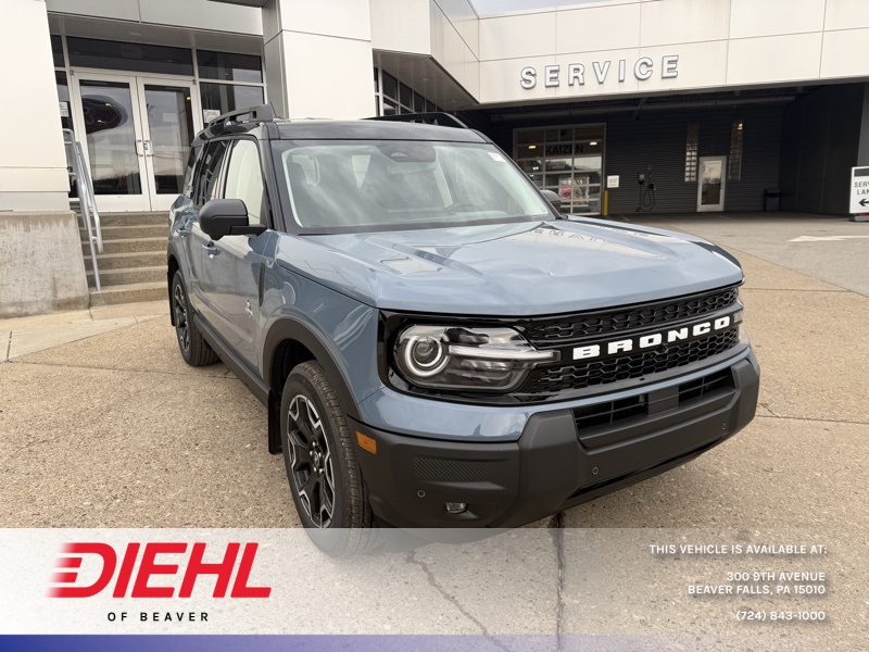 2025 Ford Bronco Sport Outer Banks's photo