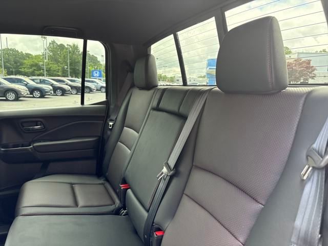 2025 Honda Ridgeline Black Edition photo 18