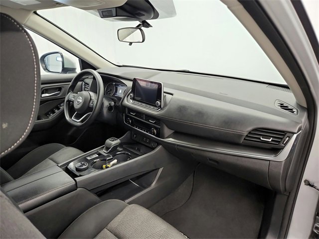 2024 Nissan Rogue SV photo 27