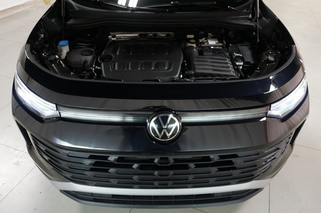 2025 Volkswagen Tiguan SE photo 25