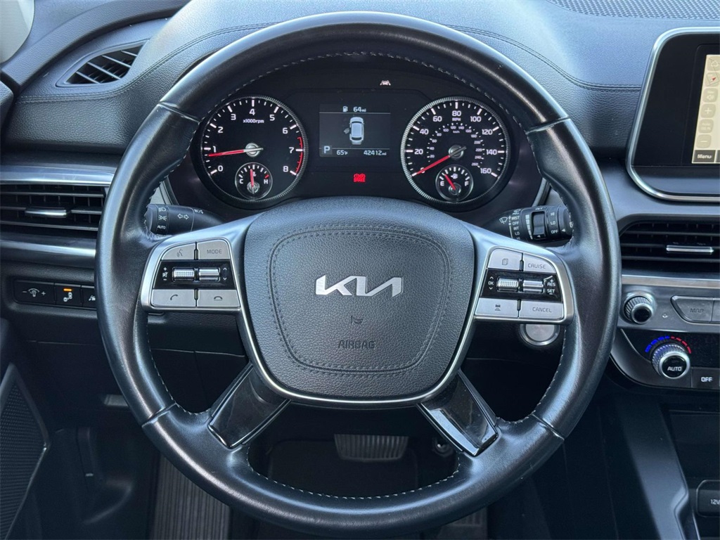 2022 Kia Telluride LX photo 15