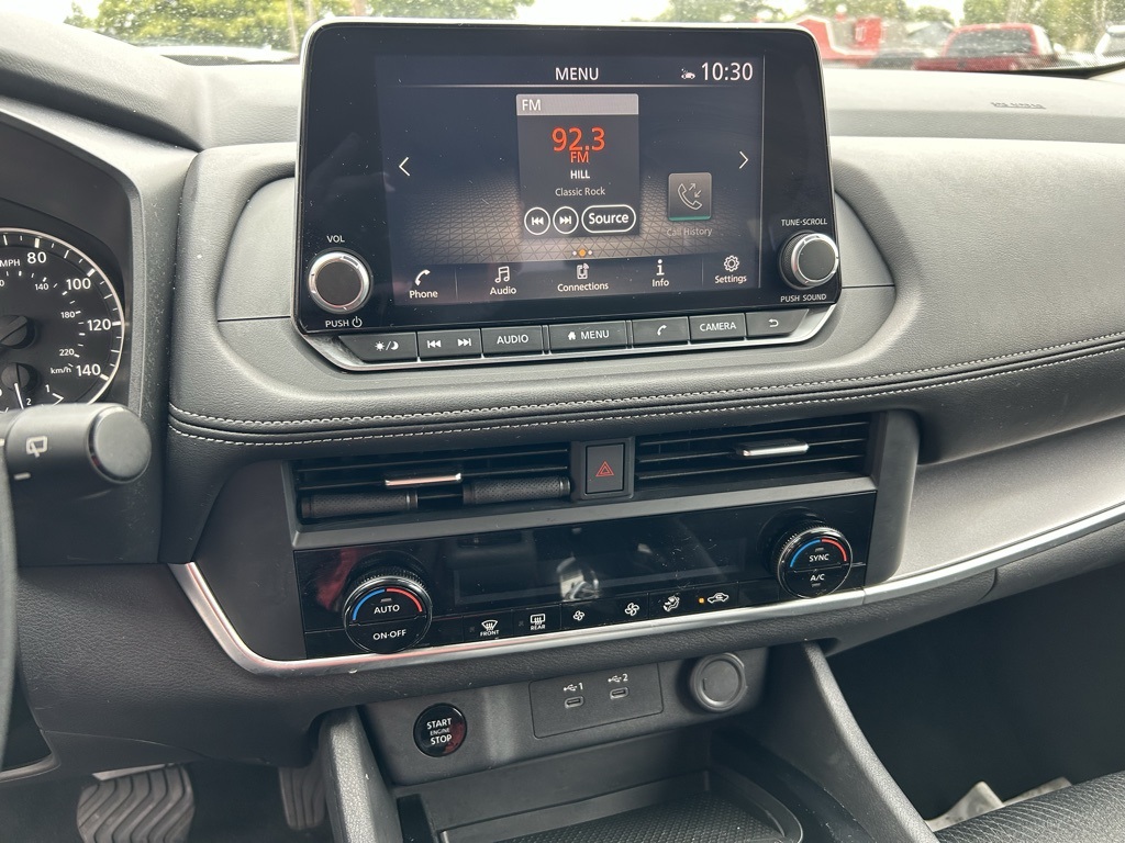 2024 Nissan Rogue SV photo 15
