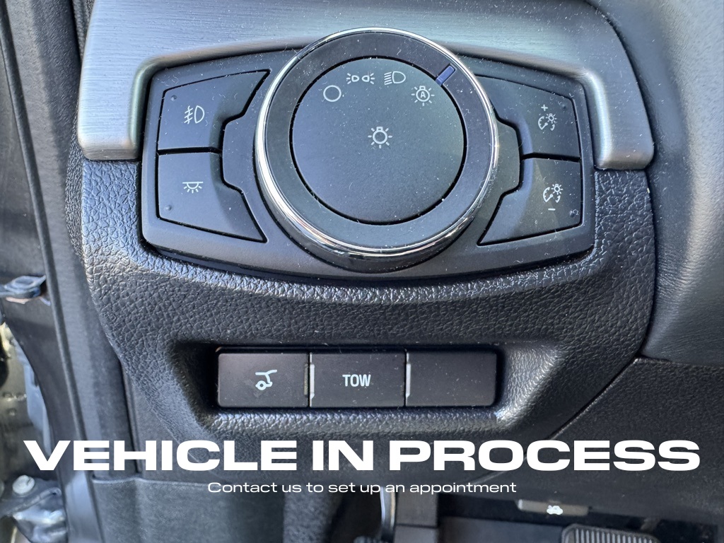 2018 Ford Explorer Platinum photo 19