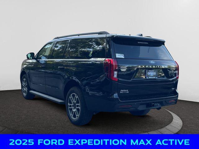 2025 Ford Expedition MAX photo 3