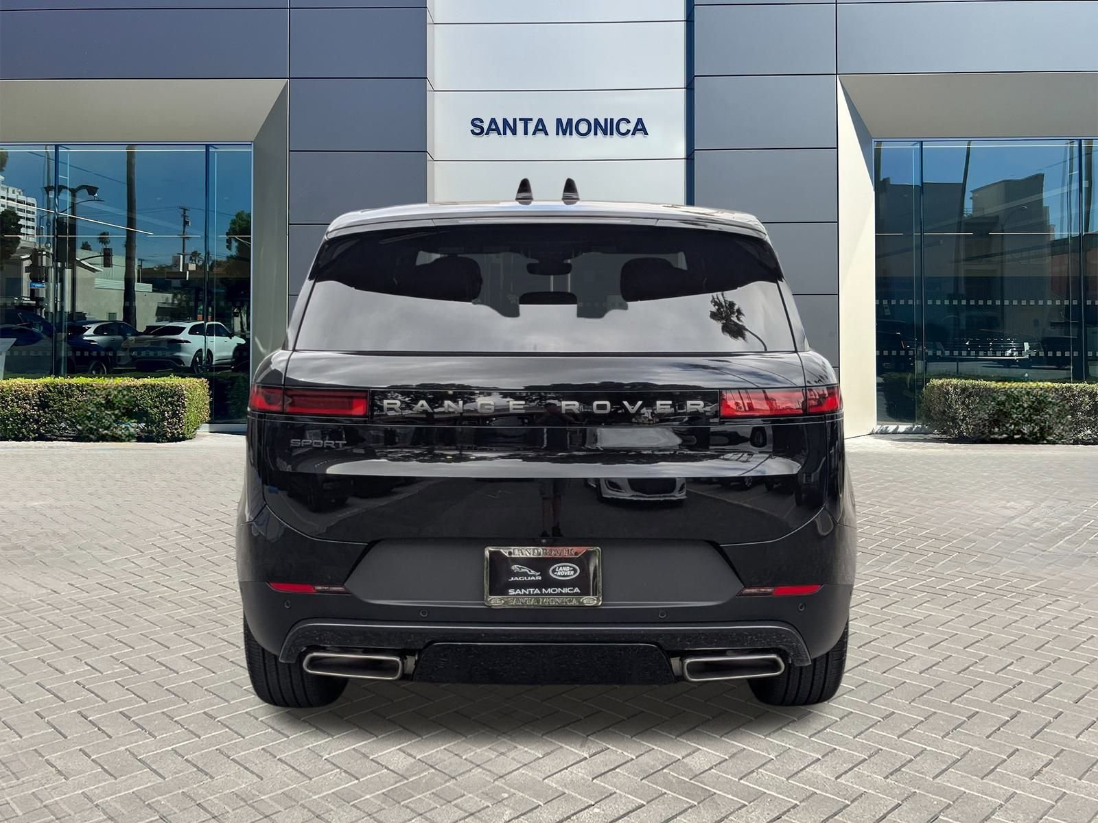 2025 Land Rover Range Rover Sport SE photo 8