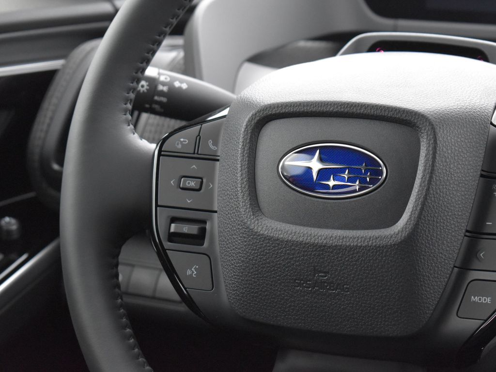 2025 Subaru Solterra Premium photo 17