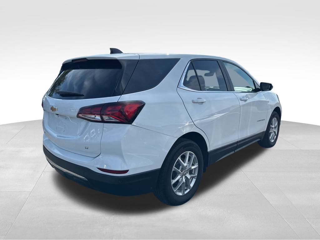 2023 Chevrolet Equinox LT photo 4