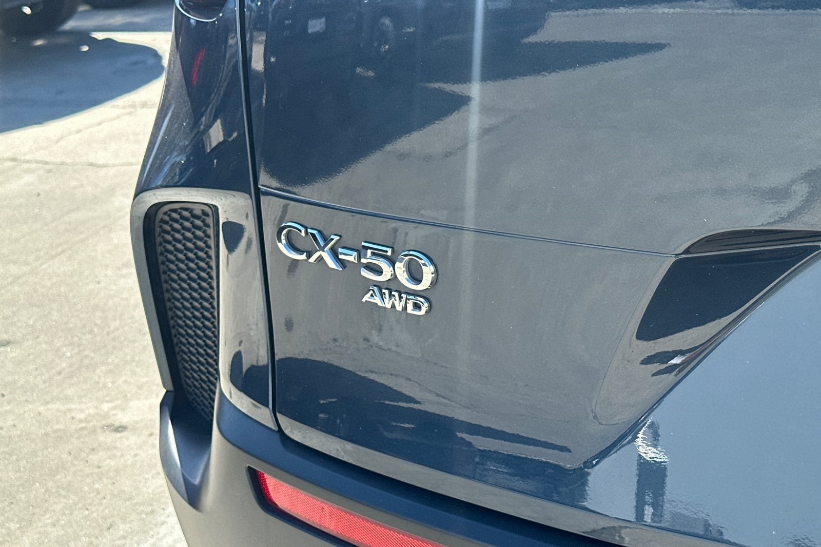 2023 Mazda CX-50 Preferred Plus photo 4