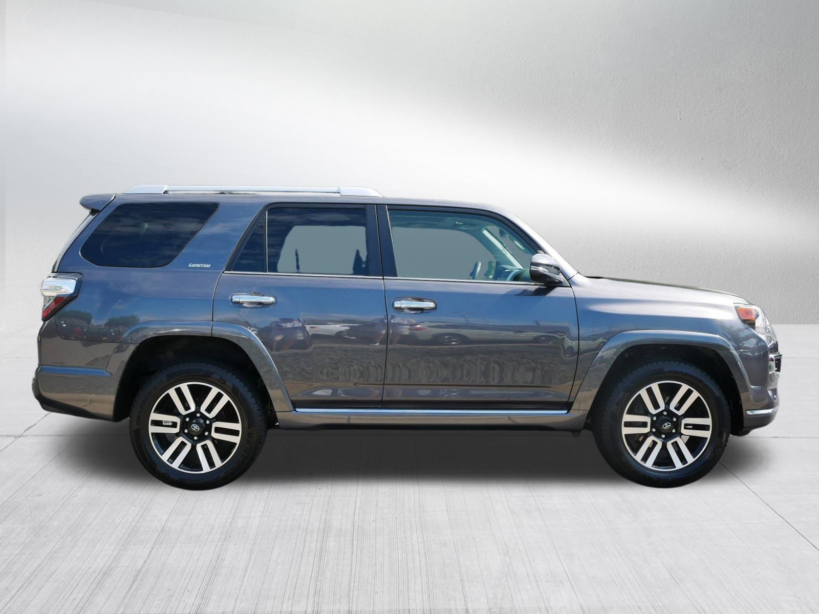 2022 Toyota 4Runner Limited photo 6