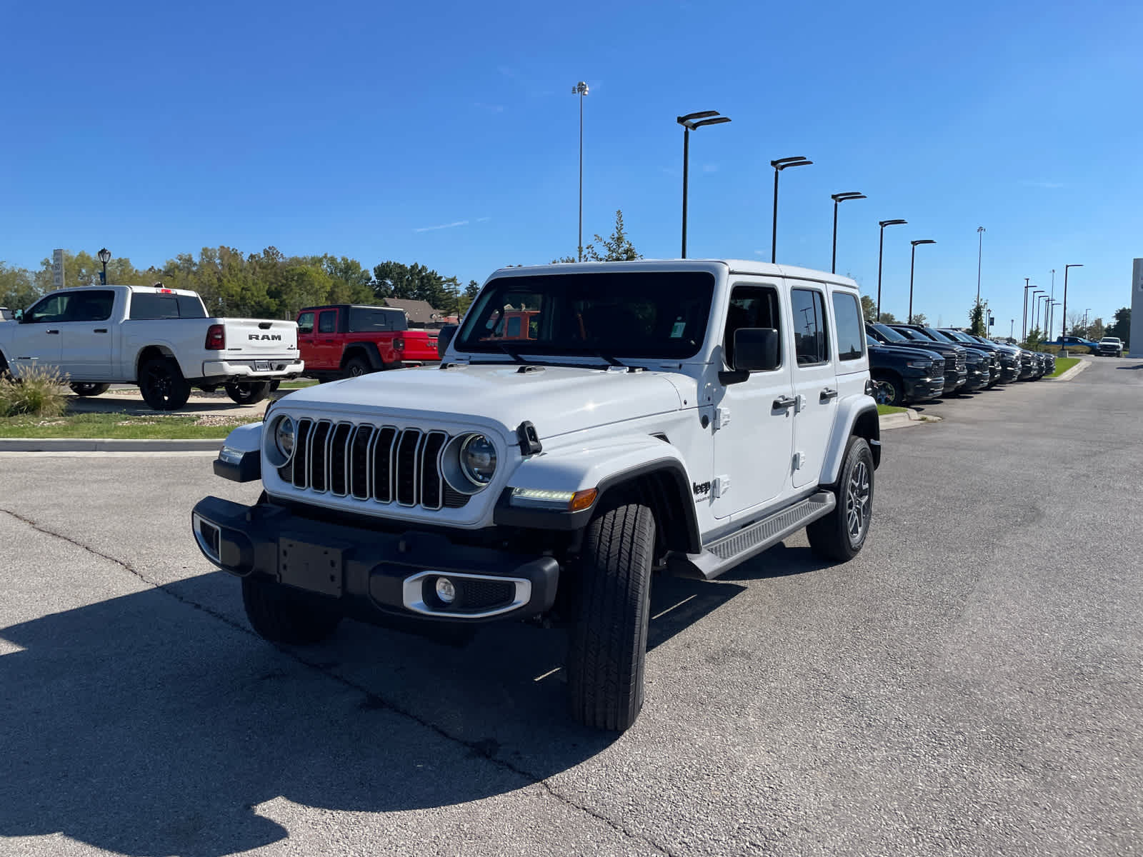 2025 Jeep Wrangler Sahara photo 3