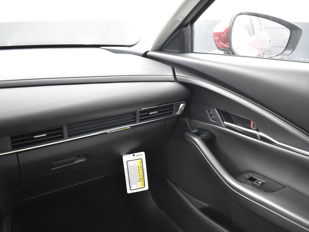 2023 Mazda CX-30 2.5 S Preferred photo 11