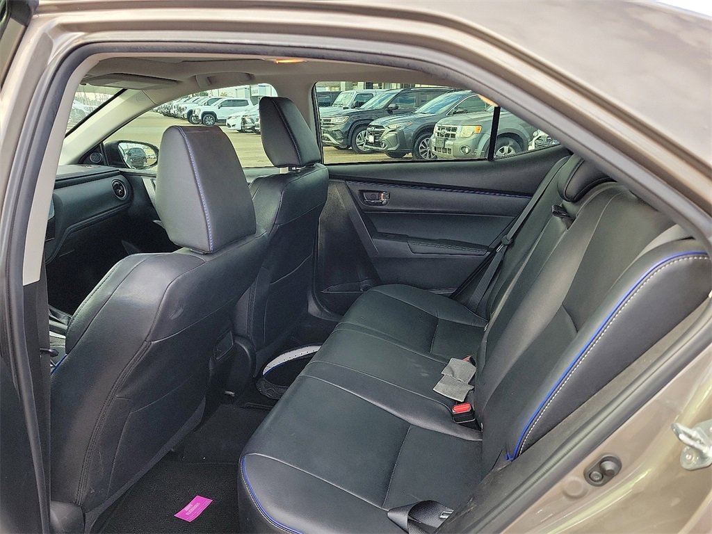 2018 Toyota Corolla XLE XSE photo 15