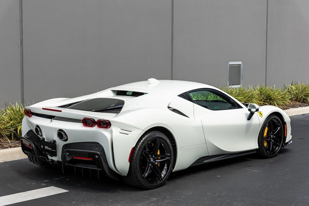 2022 Ferrari SF90 Stradale photo 4