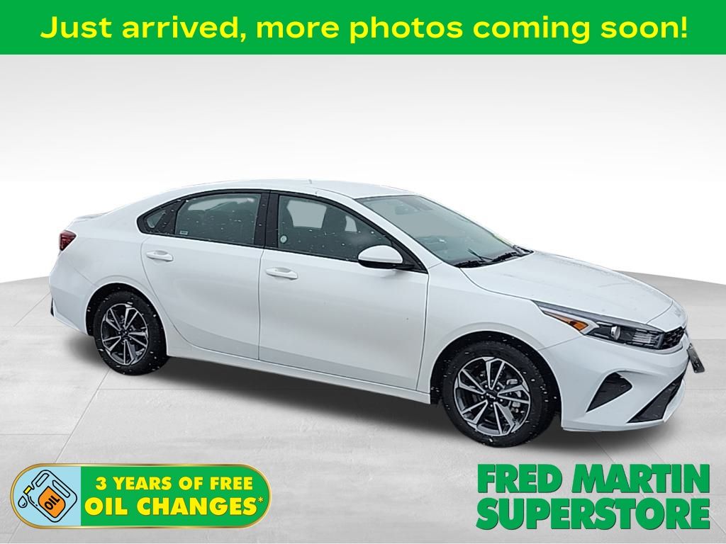2024 Kia Forte LXS's photo