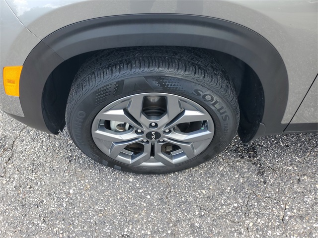 2024 Kia Seltos LX photo 4