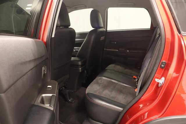 2018 Mitsubishi Outlander Sport SE photo 12