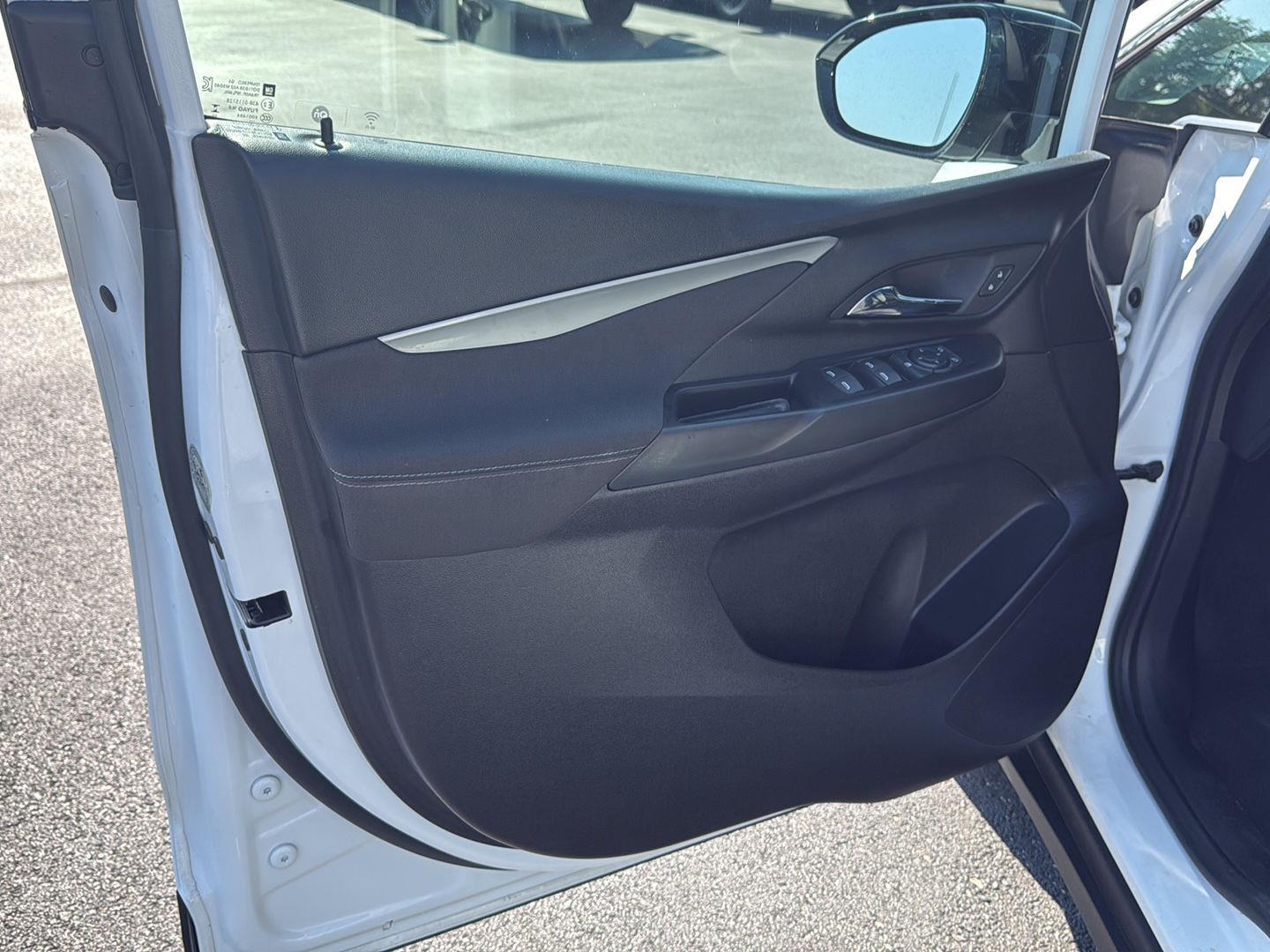 2023 Chevrolet Bolt EV 1LT photo 11