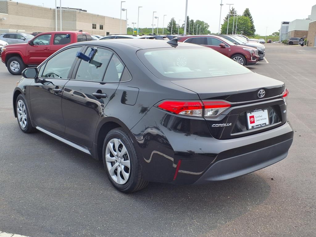 2023 Toyota Corolla LE photo 4