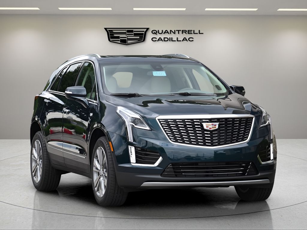 2025 Cadillac XT5 Premium Luxury photo 2