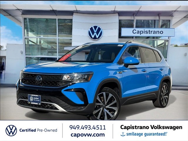 2023 Volkswagen Taos SE's photo