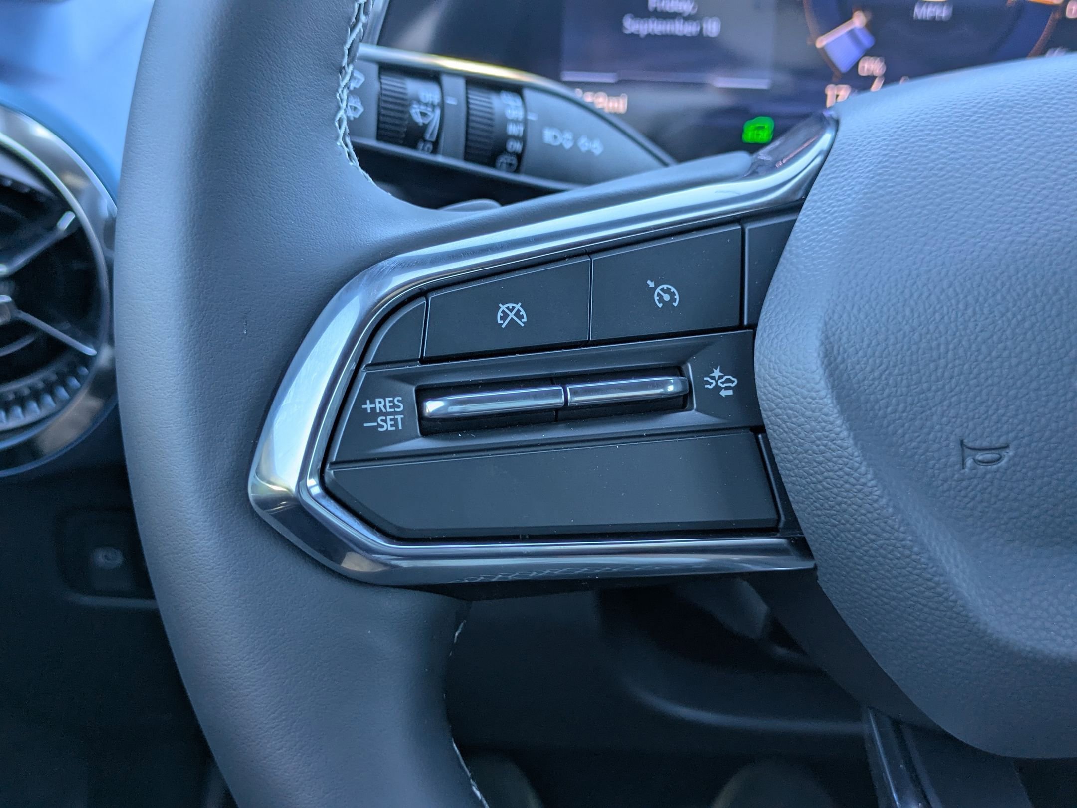 2026 Chevrolet Equinox EV 1LT photo 22