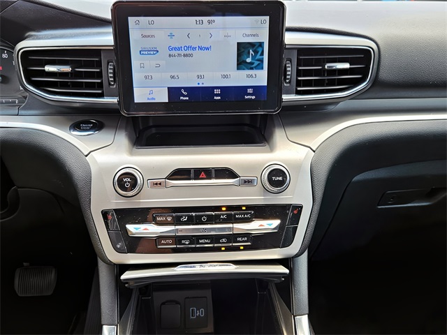 2023 Ford Explorer XLT photo 18