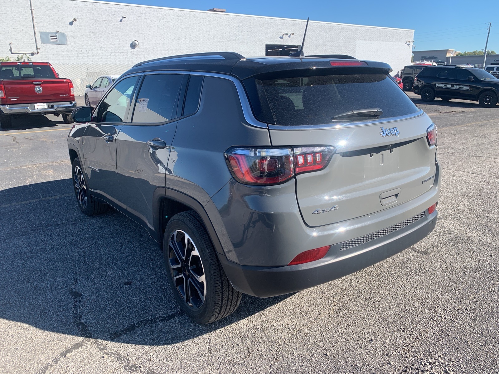 2022 Jeep Compass Limited photo 3