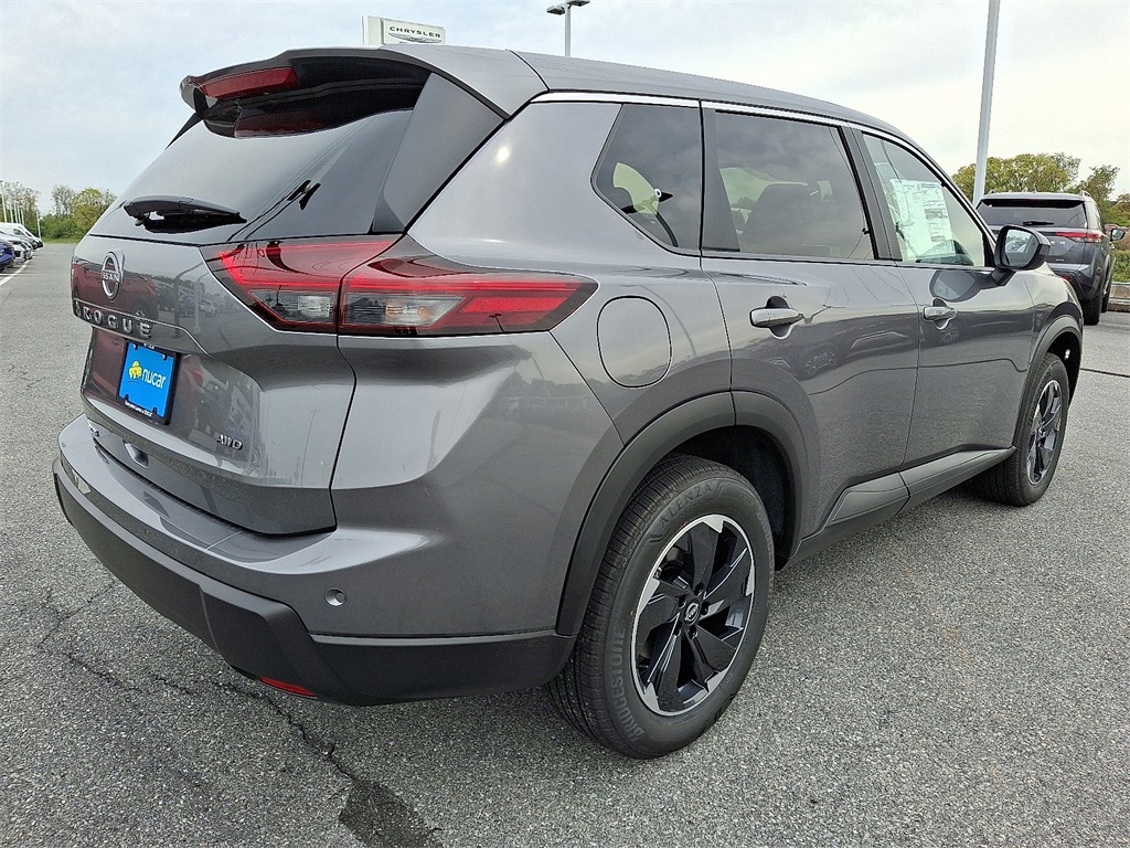 2026 Nissan Rogue SV photo 3