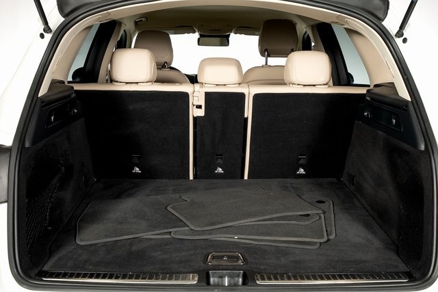 2022 Mercedes Benz GLC 300 4MATIC photo 5