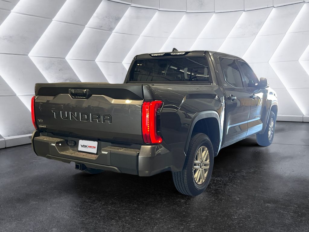 2025 Toyota Tundra SR5 photo 4