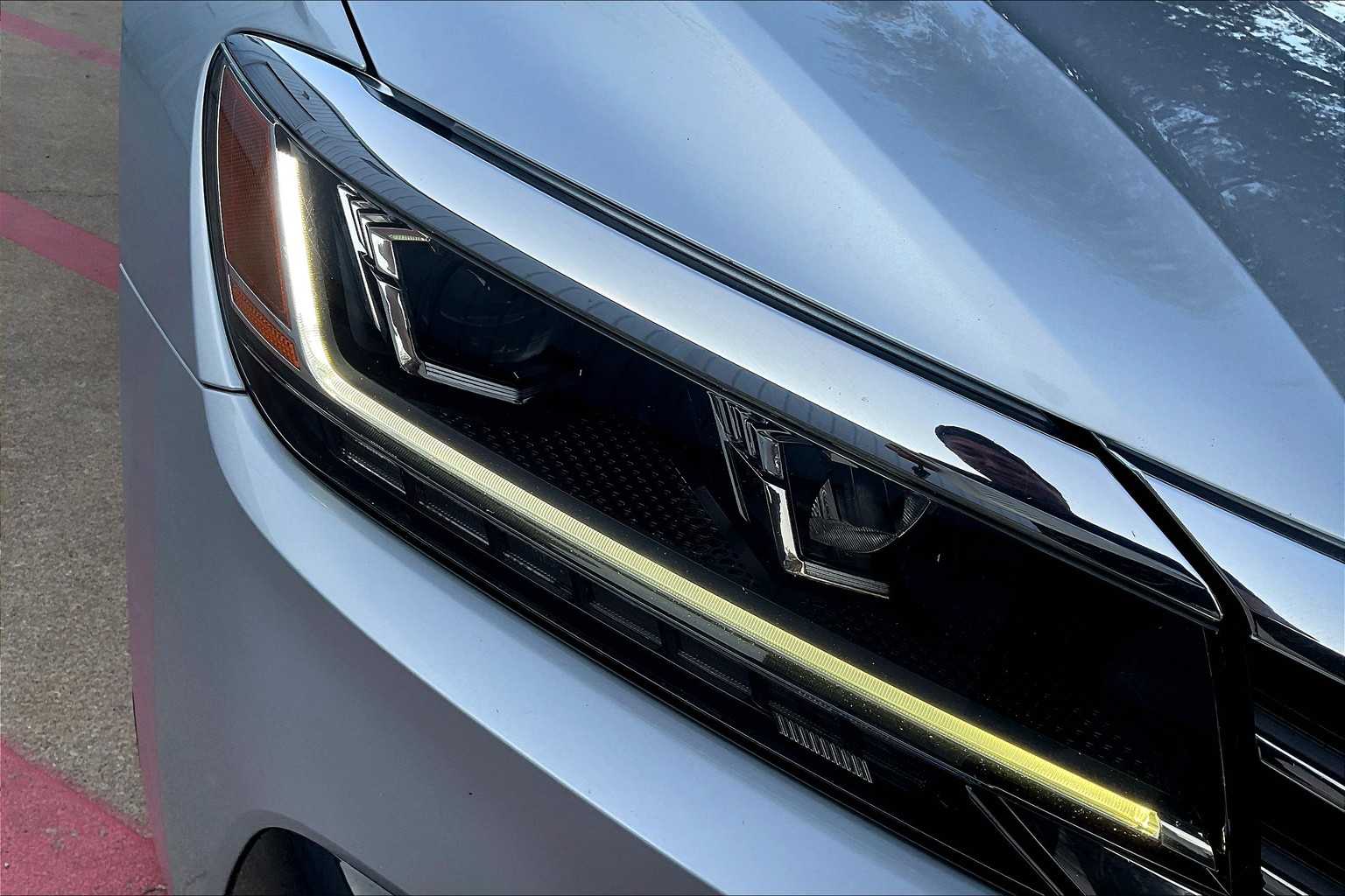 2020 Volkswagen Passat 2.0T R-Line photo 24