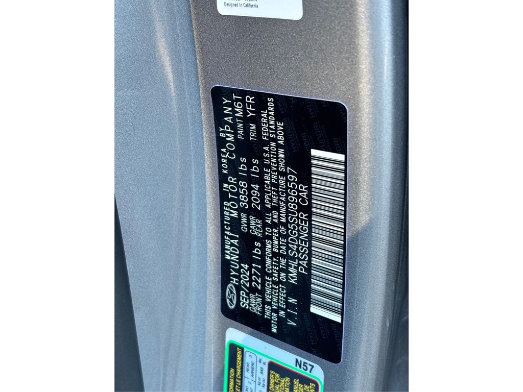 2025 Hyundai Elantra SEL Convenience photo 14