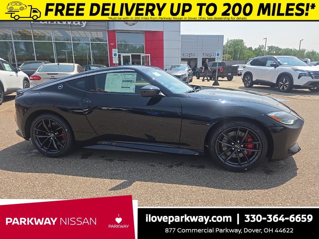 2025 Nissan Z Performance photo 8