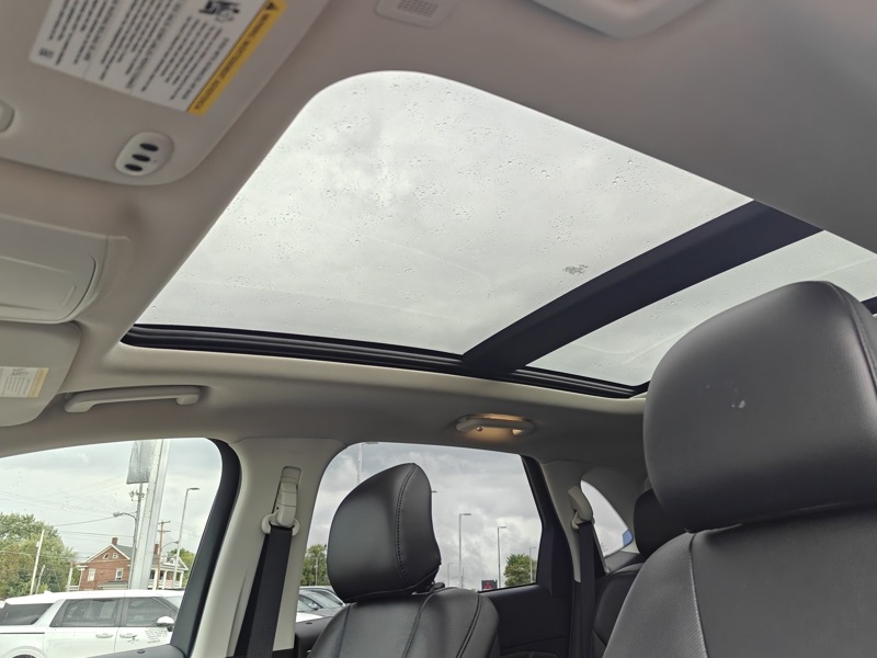 2019 Ford Edge Titanium photo 13