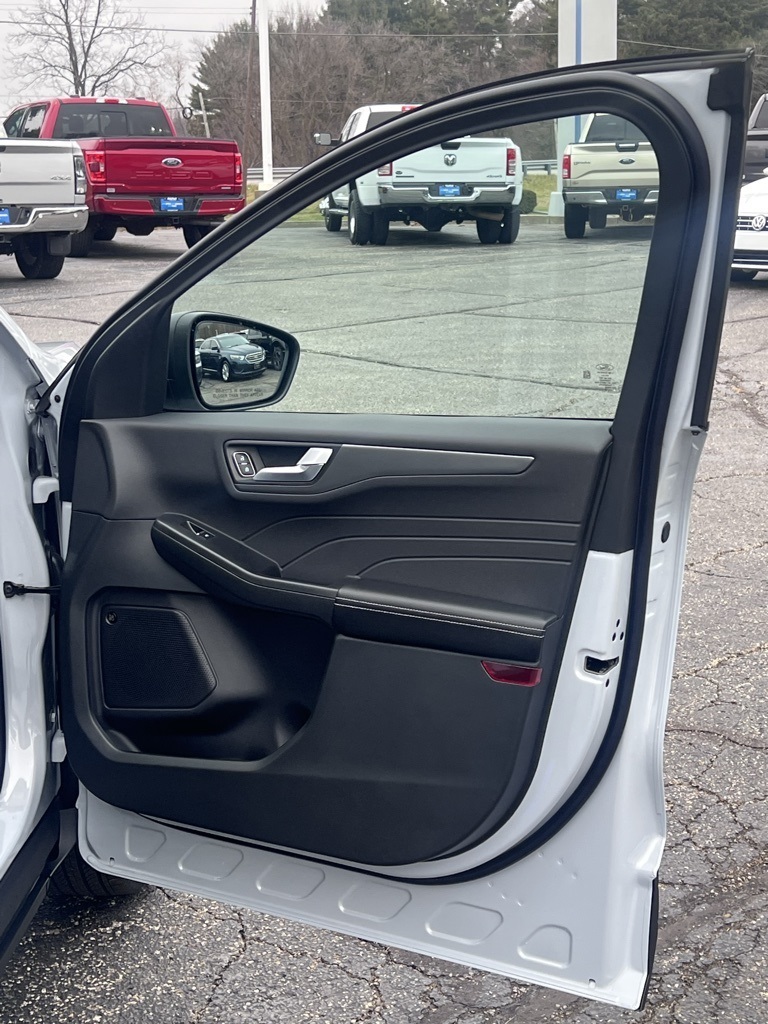 2025 Ford Escape Active photo 13