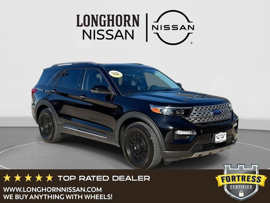 2023 Ford Explorer Limited's photo