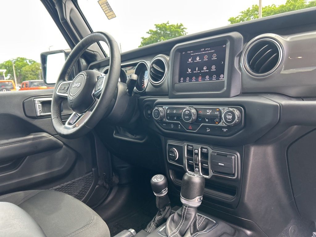 2019 Jeep Wrangler Unlimited Sahara photo 26