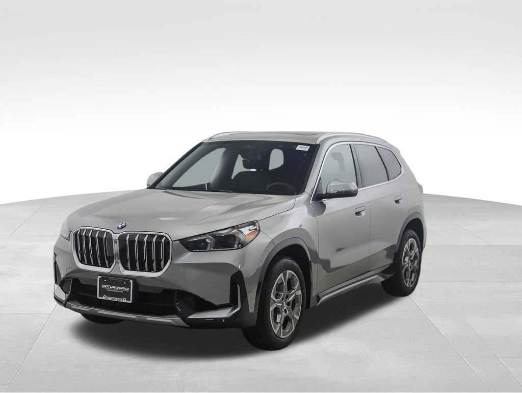 2026 BMW X1 28i's photo