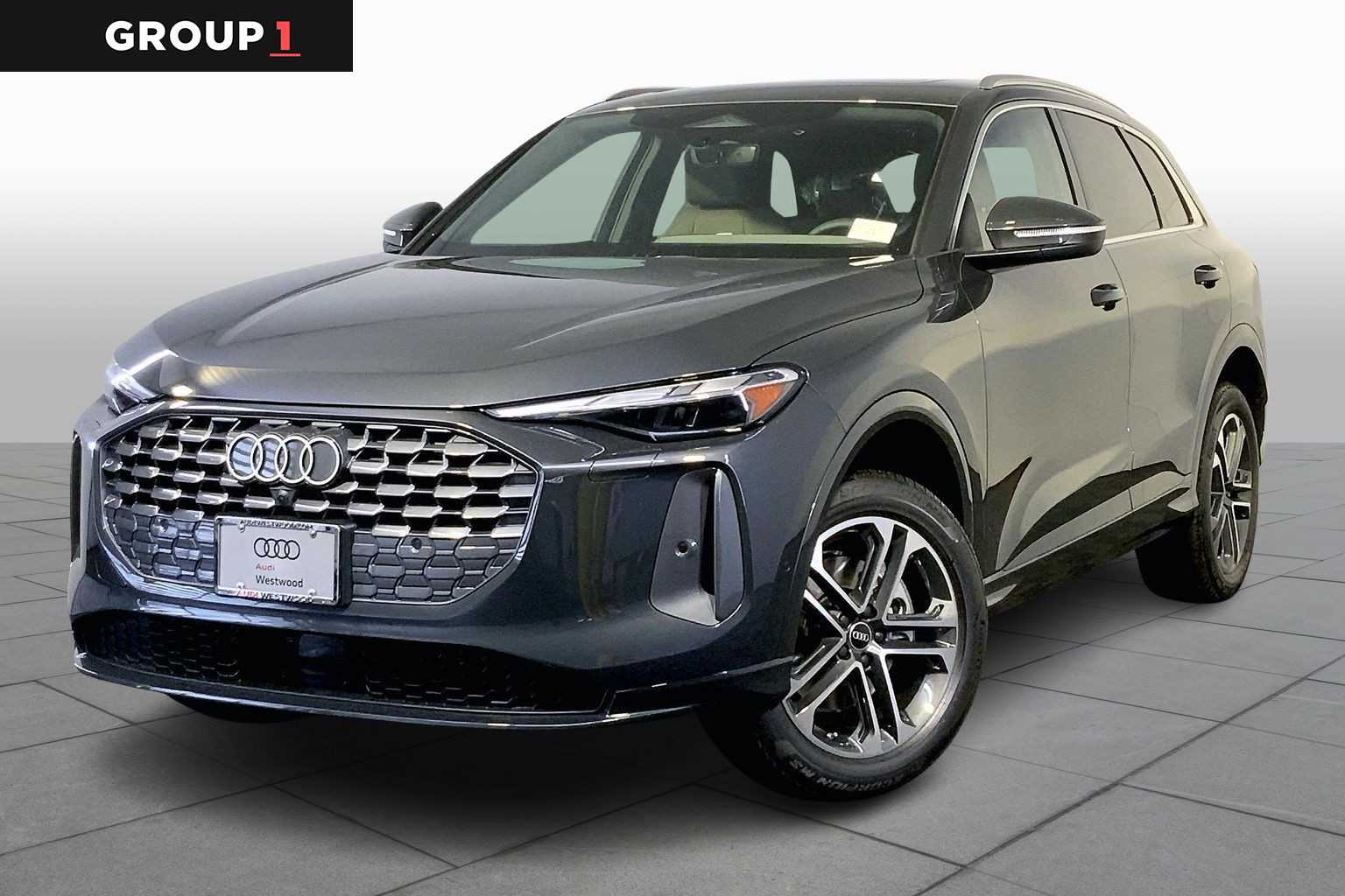 2025 Audi New Q5 Premium's photo