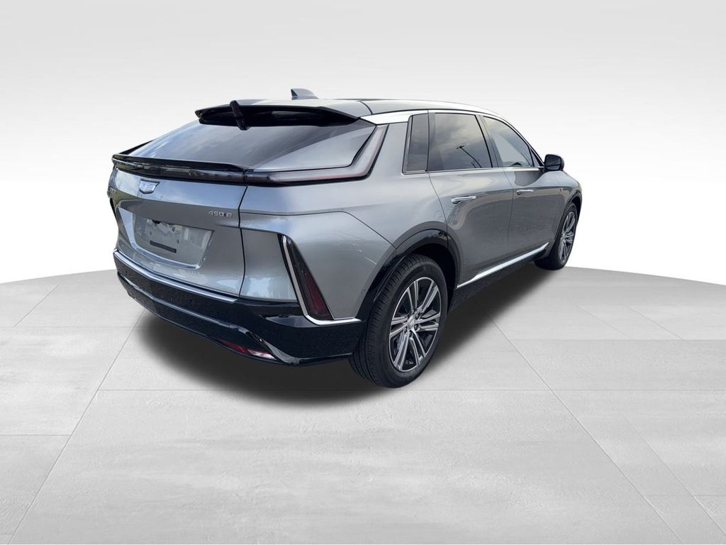 2025 Cadillac Lyriq Luxury photo 4