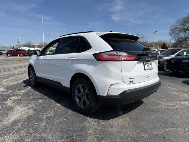 2024 Ford Edge SEL photo 6
