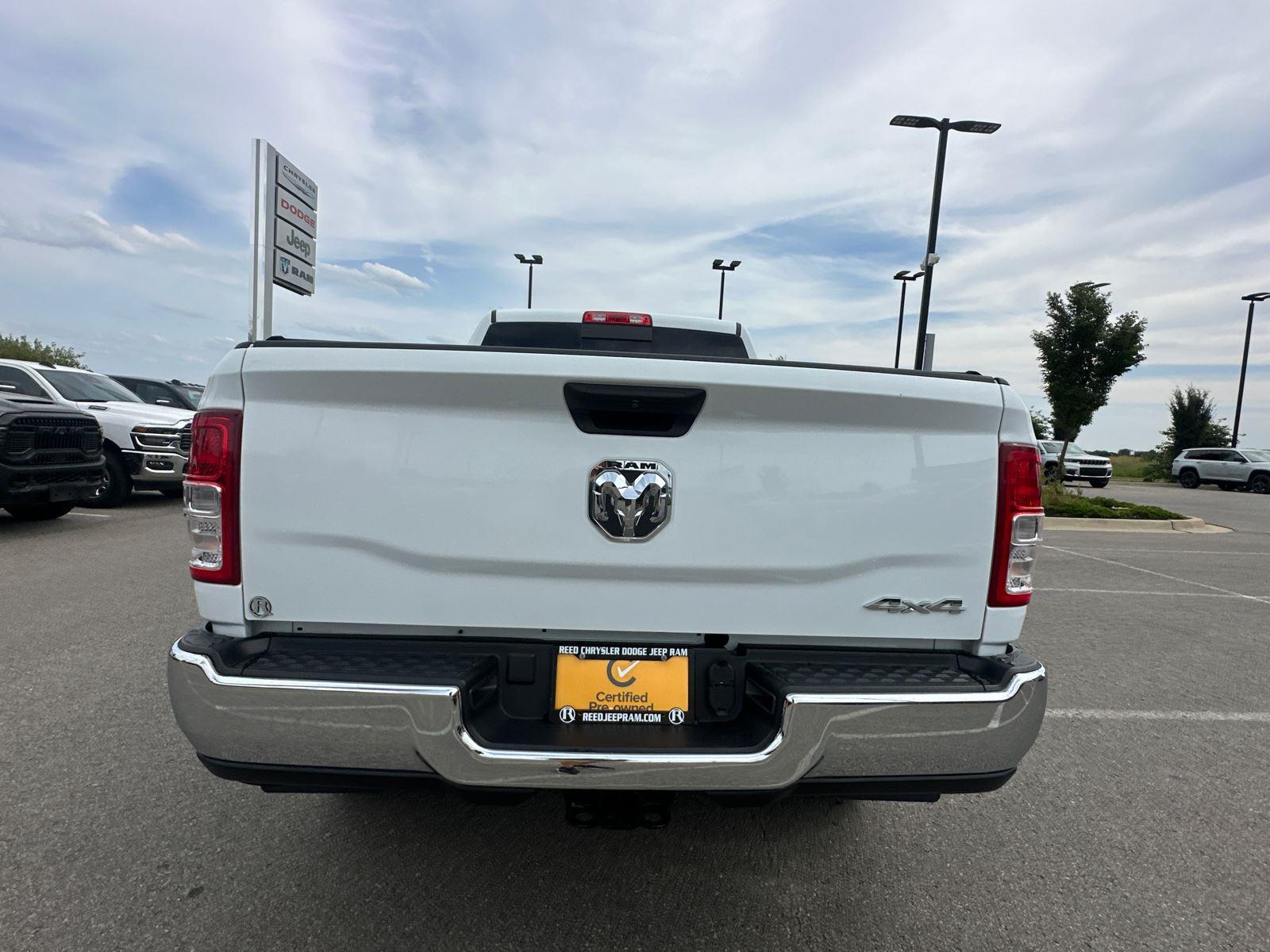 2023 Ram 2500 Tradesman photo 3
