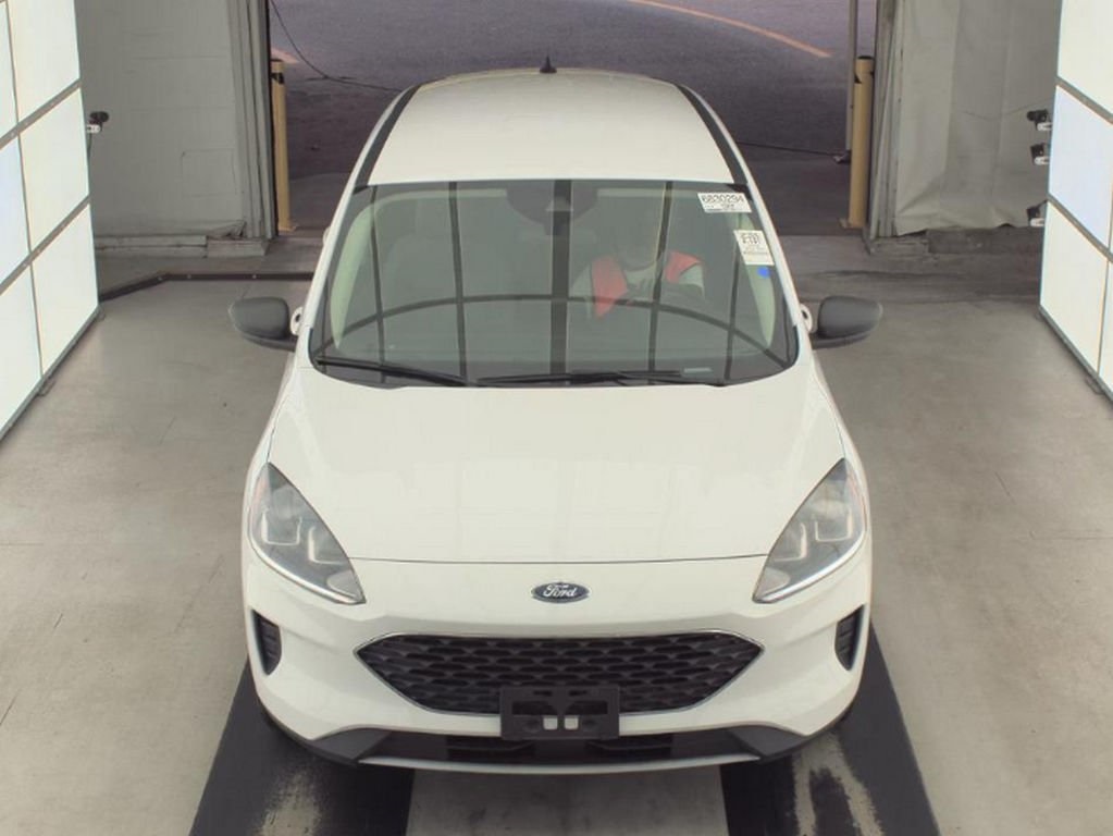 2022 Ford Escape SE photo 2