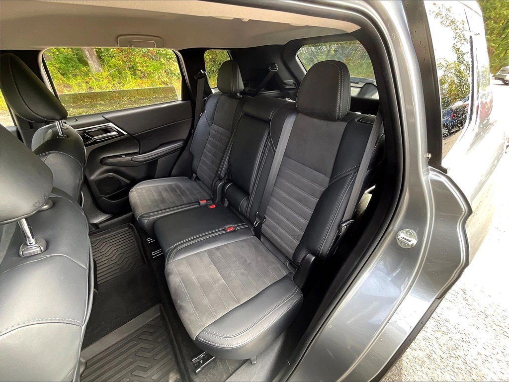 2024 Mitsubishi Outlander SE Ralliart photo 24