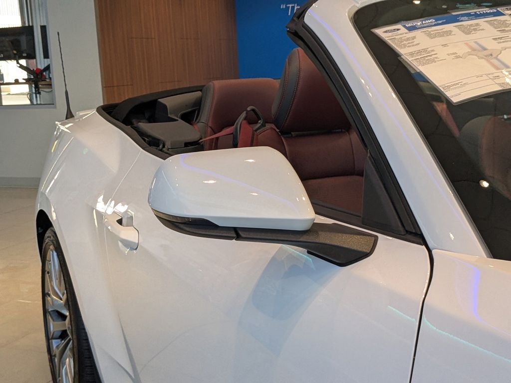 2025 Ford Mustang GT Premium Convertible photo 12