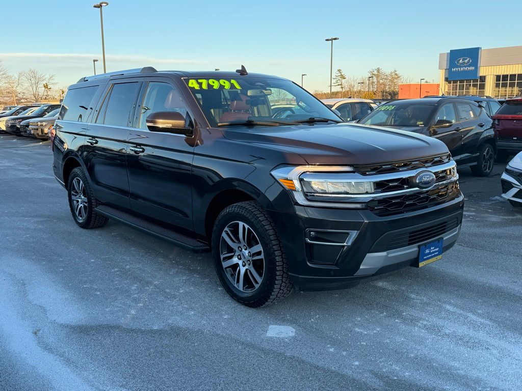 2024 Ford Expedition Limited's photo