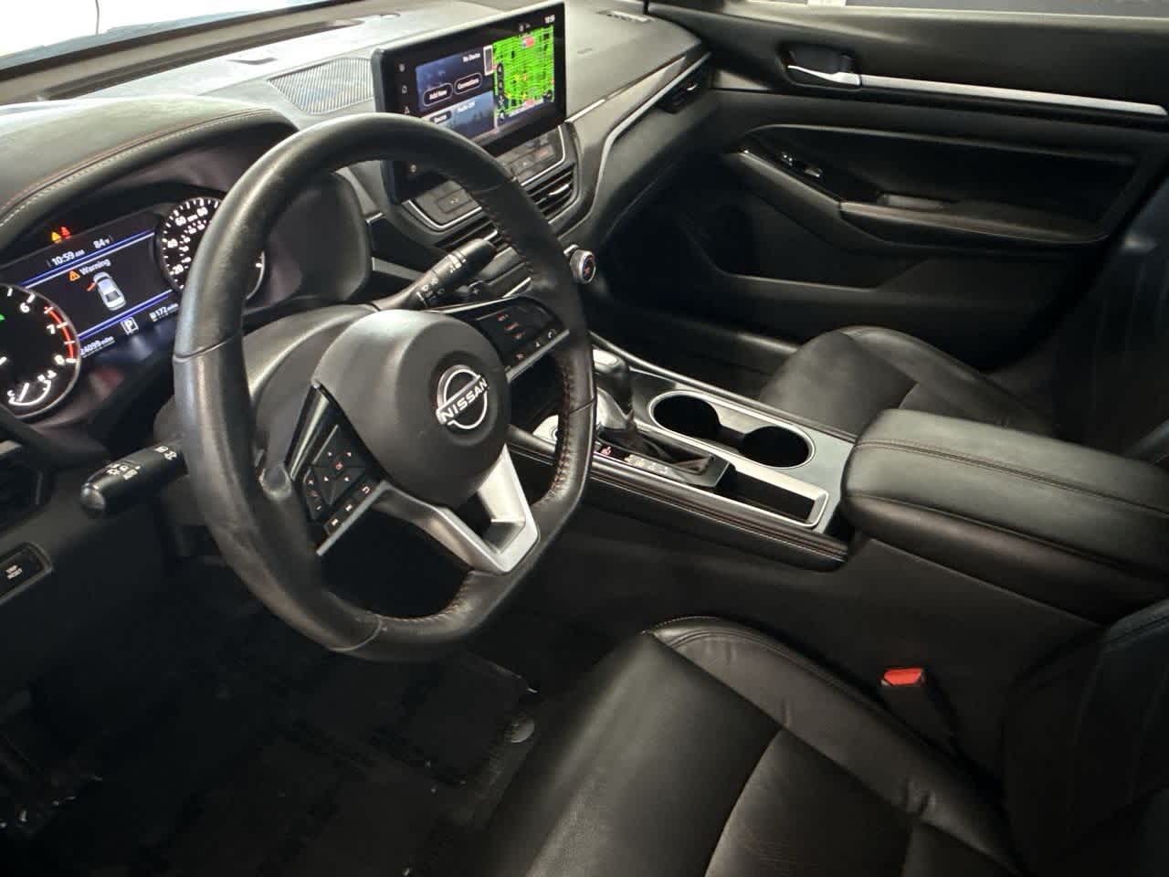2024 Nissan Altima 2.5 SR photo 12