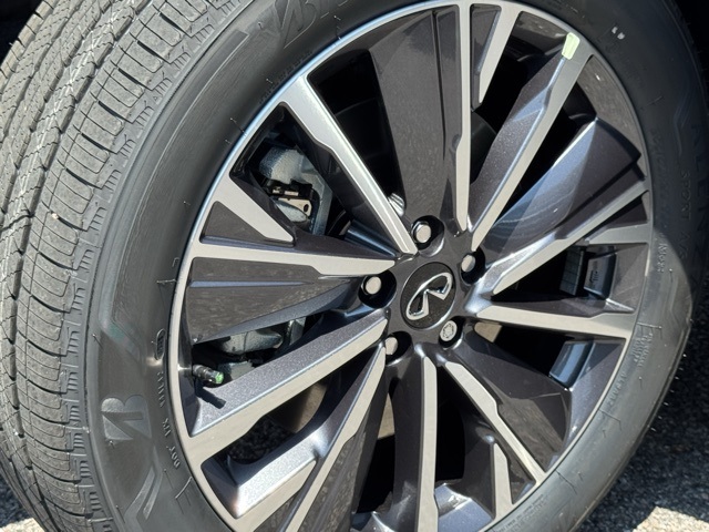 2026 Infiniti QX60 Luxe photo 4